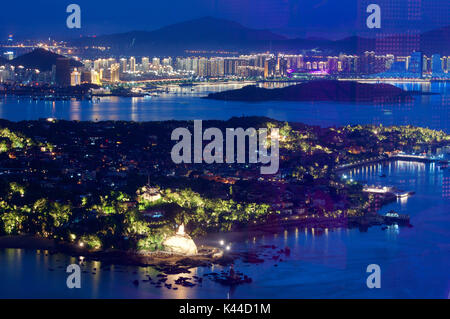 Xiamen, China Fujian Provinz. 4. Sep 2017. Die nacht Blick auf Gulangyu in Xiamen, Host City für die BRICS-Gipfel 2017 gesehen, im Südosten der chinesischen Provinz Fujian, Sept. 4, 2017. Credit: Jiang Kehong/Xinhua/Alamy leben Nachrichten Stockfoto