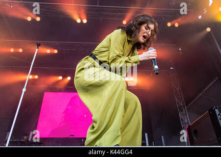 Vancouver, Kanada. 03 Sep, 2017. Vancouver, Kanada. 3. Sep 2017. Neuseeland Singer-Songwriter Lorde durchführen am iHeartRadio Beach Ball an der PNE Amphitheater in Vancouver, BC, Kanada. Credit: Jamie Taylor/Alamy Leben Nachrichten. Stockfoto