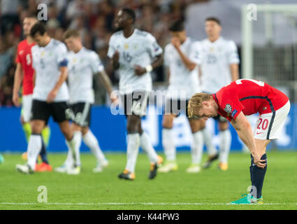 Stuttgart, Deutschland. 04 Sep, 2017. Norwegens Matten Moeller Daehli nach der Fußball WM Qualifikation Gruppe Gruppenspiel zwischen Deutschland und Norwegen in der Mercedes-Benz Arena in Stuttgart, Deutschland, 04. September 2017. Foto: Daniel Maurer/dpa/Alamy leben Nachrichten Stockfoto