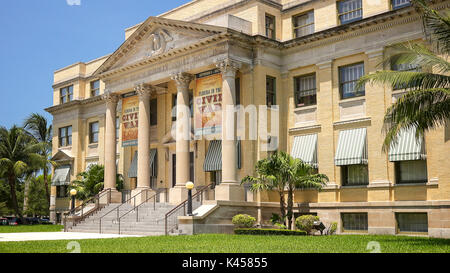 Die historische Palm Beach County Courthouse in der Innenstadt von West Palm Beach, Florida 1916 eröffnet wurde Stockfoto