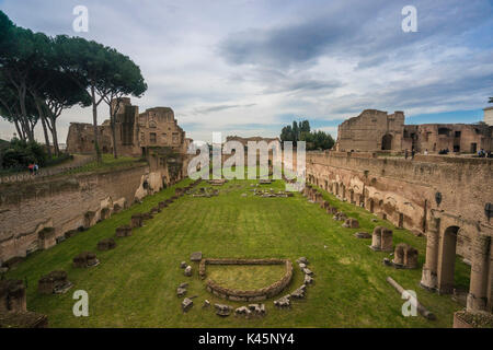 Palatin, Rom, Latium, Italien. Das Hippodrom von Domitian, Italien Stockfoto