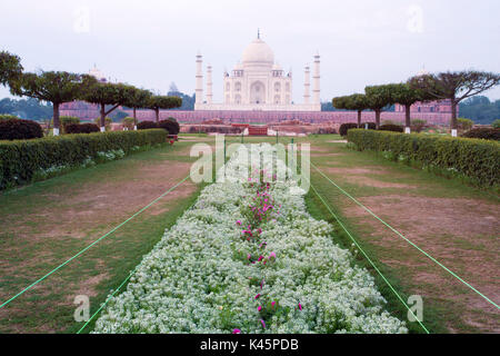 Asien, Indien, Uttar Pradesh, Agra Bezirk. Taj Mahal Stockfoto