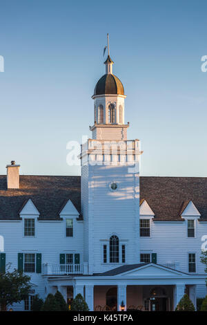 USA, New York, Adirondack Mountains, Bolton Landing, Sagamore Resort, Herbst Stockfoto