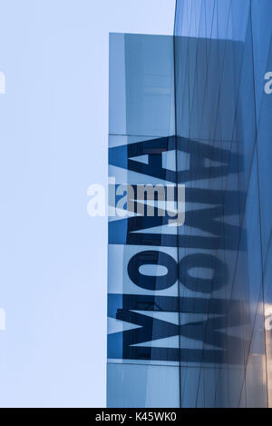 USA, New York, New York City, Midtown Manhattan, Museum of Modern Art, MOMA, Zeichen Stockfoto