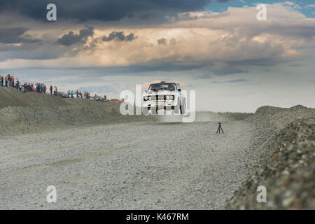 Asbest, Russland 5. August 2017 - Die 6. Stufe des russischen Rally Championship 2017, Auto Lada vfts 2106, beginnend mit der Nummer 20 Stockfoto