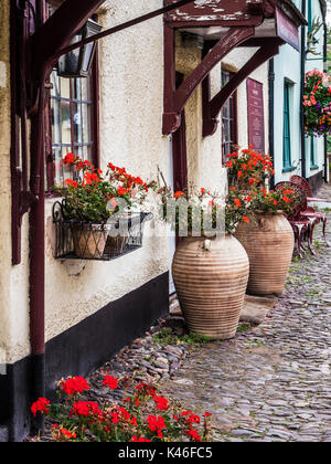 Eine hisoric altes Haus, jetzt ein Italienisches Restaurant, in Casole d'Elsa in der Nähe von Minehead, Somerset. Stockfoto