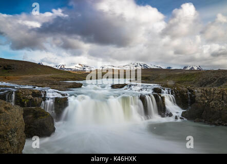 Wasserfall im Island Hochland, Aus einer Rundreise auf Island im Sommer 2017 Stockfoto