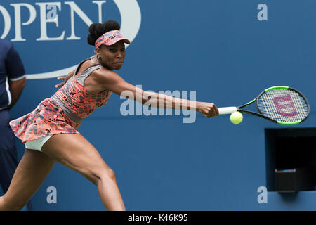 Venus Williams (USA) konkurrieren auf dem 2017 US Open Tennis Championships Stockfoto