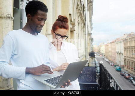 Teamwork mit voller Geschwindigkeit Stockfoto