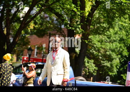 Brooklyn, Vereinigte Staaten. 04 Sep, 2017. Brooklyn feierten Tag der Arbeit 2017 durch die Inszenierung seiner jährlichen West Indian Tag Frühstück in Lincoln Terrasse Park, wo viele der NYC politischen & Gemeindeleiter vor marschieren entlang Eastern Parkway in Brooklyn 50. jährliche West Indian Day Parade sammeln, dann das größte Fest der karibischen Kultur & Geschichte. Credit: Andy Katz/Pacific Press/Alamy leben Nachrichten Stockfoto