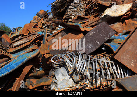 Schrottplatz, Metall Müll bestand in einem Recyclingunternehmen, Schrottplatz, Metallabfaelle Lager in einem Recyclingbetrieb Stockfoto