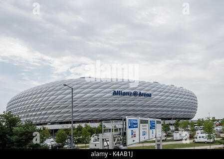 Äußere Aufnahme der Allianz Arena Stockfoto