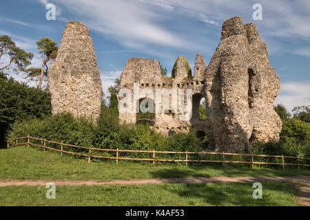 Odiham Castle, Hampshire, UK. Auch als King John's Castle bekannt, es wurde im Jahre 1207 erbaut. King John soll hier vor der Unterzeichnung der Magna Carta geblieben. Stockfoto