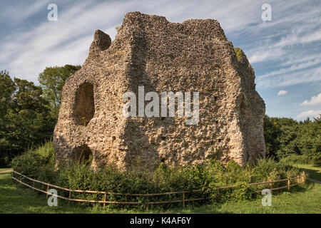 Odiham Castle, Hampshire, UK. Auch als King John's Castle bekannt, es wurde im Jahre 1207 erbaut. King John soll hier vor der Unterzeichnung der Magna Carta geblieben. Stockfoto