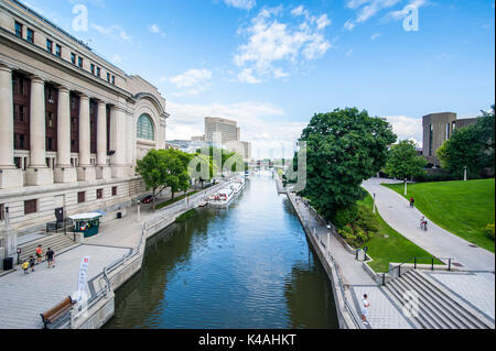 Regierung Conference Center auf den Rideau Canal, Ottawa, Ontario, Kanada Stockfoto