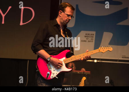 Kiel, Deutschland, 20. Juni 2017 Pink Floyd Tribute Band Meddle Live Auf Der Kieler Woche 2017 Stockfoto