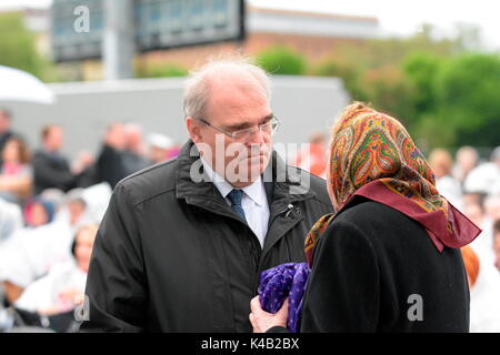 Minister der Justiz Wolfgang Brandstetter und Zeitzeugin Käthe Sasso Überlebende des Holocaust Stockfoto