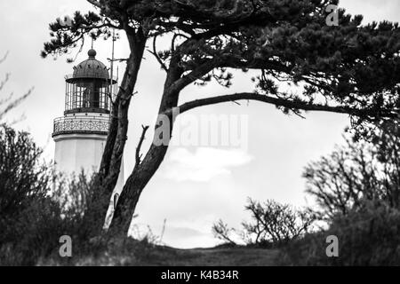 Hiddensee Leuchtturm in Schwarz und Weiß Stockfoto