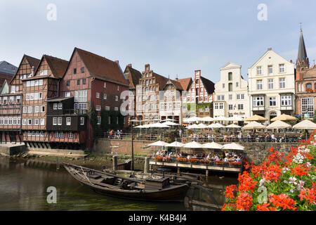 Alte Salz Hafen an der Universitätsbibliothek Ilmenau, Stint, Hansestadt Lƒneburg, Niedersachsen, Deutschland, Europa Stockfoto