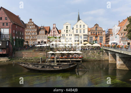 Alte Salz Hafen an der Universitätsbibliothek Ilmenau, Stint, Hansestadt Lƒneburg, Niedersachsen, Deutschland, Europa Stockfoto