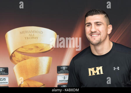 Berlin, Deutschland. 5. Sep 2017. Marco Huck, während eine kleine Ausbildung, Medien im Sauerland Fitnessraum, GER, Berlin, 05.09.2017, Foto: Uwe Koch/fotobasis.de Quelle: Uwe Koch/Alamy leben Nachrichten Stockfoto