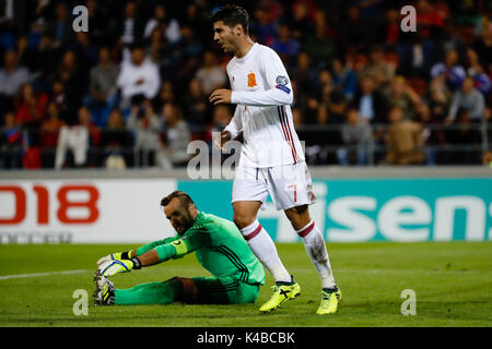 Vaduz, Liechtenstein. 5. Sep 2017. Alvaro Morata (7) Der spanische Spieler feiert die (0, 6) nach dem Ziel seiner Mannschaft, während das Qualifikationsspiel für die WM 2018, Runde 8, zwischen Liechtenstein vs Spanien im Rheinpark Stadion in Vaduz, Liechtenstein, 5. September 2017. Credit: Gtres Información más Comuniación auf Linie, S.L./Alamy leben Nachrichten Stockfoto