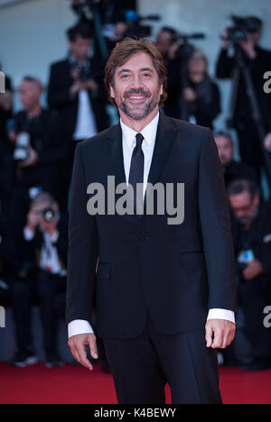 Venedig, Italien. 5. Sep 2017. Schauspieler Javier Bardem besucht die Premiere des Films 'Mutter!' Auf dem 74. Filmfestival in Venedig Venedig, Italien, Sept. 5, 2017. Credit: Jin Yu/Xinhua/Alamy leben Nachrichten Stockfoto