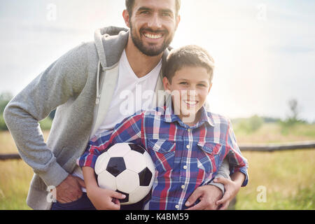 Mein Vater hat immer Zeit, mit mir zu spielen Stockfoto