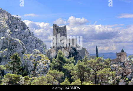 Stari Grad Fortica die Ruinen der Festung. Omis. Kroatien. Stockfoto