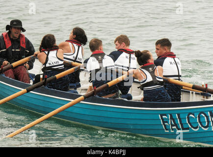 03, September, 2017. Meine Damen jährlichen Meisterschaften und unter 16 Jahren Kategorien der historischen Cornish traditionelle Pilot gig Boot Stockfoto