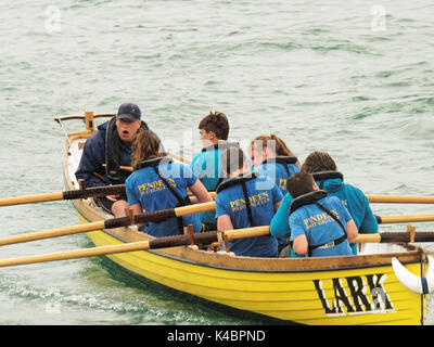 03, September, 2017. Meine Damen jährlichen Meisterschaften und unter 16 Jahren Kategorien der historischen Cornish traditionelle Pilot gig Boot Stockfoto