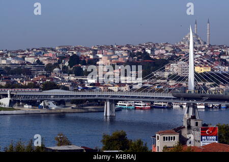 Blick von Bayoglu zum Golden Horn, Istanbul Stockfoto