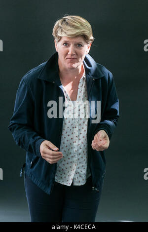 Preisgekrönte Broadcaster, Journalist und Autor Clare Balding besucht einen Fotoauftrag während des Edinburgh International Book Festival am 12. August 2017 Stockfoto