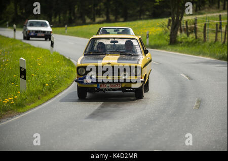 Brilon, Deutschland - 13. Mai 2017: Oldtimer Sauerland Round trip Opel Astra Sport Stockfoto