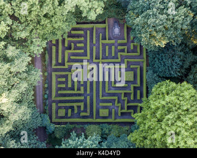 Luftaufnahme von Labyrinth in der Wasserburg Anholt Park, Deutschland Stockfoto