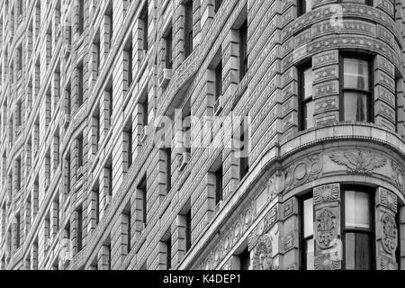 Flatiron Building Architektur Detail Hintergrund in Schwarz und Weiß in New York City Stockfoto