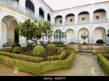 Kreuzgang der Arouca Kloster. Beira Litoral, Portugal Stockfoto