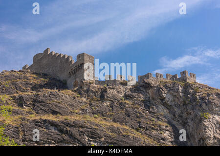 SION, SCHWEIZ - Tourbillon Schloss auf einem Hügel, im Kanton Wallis. Stockfoto