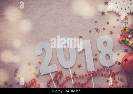 2018 mit Weihnachtsschmuck, Frohes Neues Jahr kopieren Raum Hintergrund Stockfoto