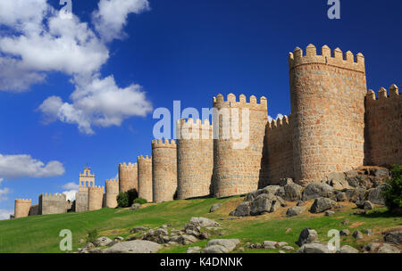 Mittelalterliche Stadtmauern von Ávila, Spanien Stockfoto