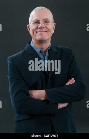 Englische Schriftsteller und Short story writer Magnus Mills besucht einen Fotoauftrag während des Edinburgh International Book Festival am 12. August 2017 in Edinbu Stockfoto