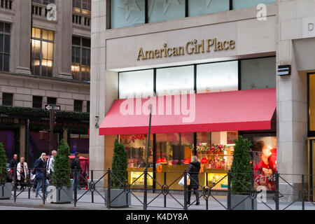 New York City - November 19, 2015: Die American Girl Place Store, ein upscale Puppe boutique Fokussierung auf Spielzeug für Mädchen, in New York City. Stockfoto