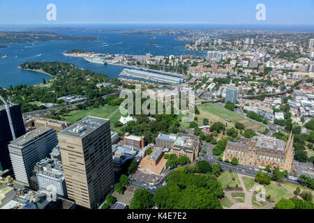 Sydney City Luftbild mit Blick auf Garten Insel Australien mit St Mary's Cathedral, die Hyde Park Barracks, Finger Wharf Woolloomooloo Australien Stockfoto