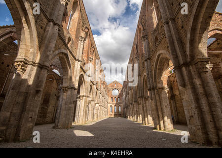 Ruinen der Abtei von San Galgano, Chiusdino Toskana Italien Europa EU Stockfoto