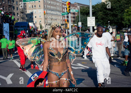Brooklyn, NY, USA, 4. September 2017. Die Teilnehmer feiern Tag der Arbeit & West Indian Day Parade 2017 auf Eastern Parkway. Credit: Lucien O'Neill Stockfoto