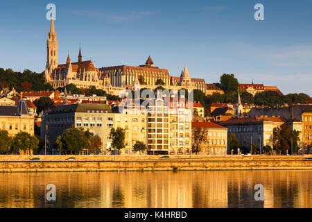 Morgen Blick auf die Innenstadt von Budapest über die Donau, Ungarn. Stockfoto