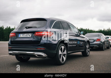 Minsk, Weißrussland - 26. August 2017: Rückansicht des Mercedes-Benz GLC 350 e Plug-In Hybrid hautnah. Stockfoto