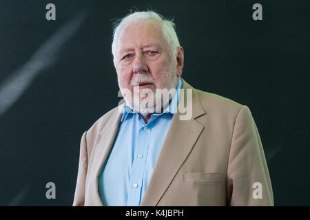 Die britischen Politiker, Autor und Journalist Roy Hattersley besucht einen Fotoauftrag während des Edinburgh International Book Festival am 12. August 201 Stockfoto