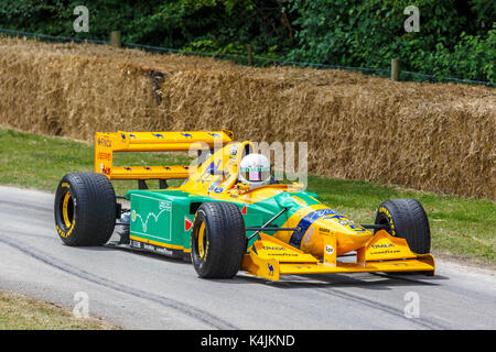 1993 Benetton-Ford B193 F1 Auto mit Fahrer Stephen Ottavianelli am Goodwood Festival 2017 von Geschwindigkeit, Sussex, UK. Stockfoto
