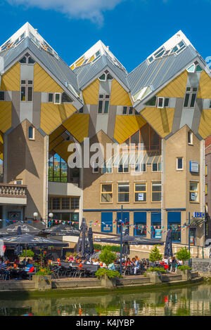 Cube Häuser (Pol Häuser) (Tree Houses), Kubuswoningen, Rotterdam, Südholland, Niederlande, Europa Stockfoto